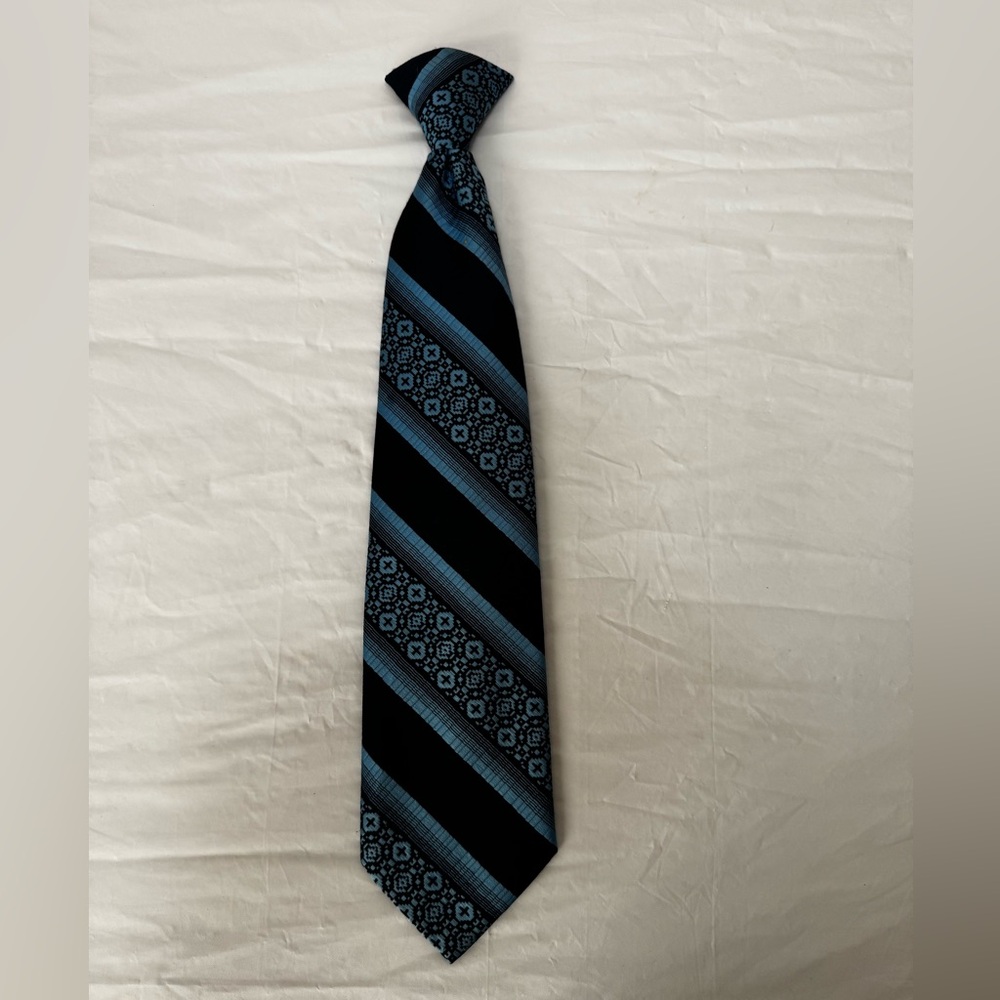 Snap On Black and Blue Patterned Tie